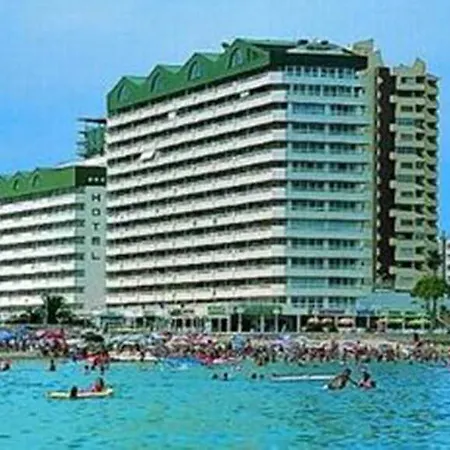 埃斯梅拉达套房公寓