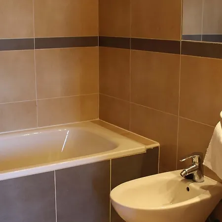 Ar Esmeralda Szálloda