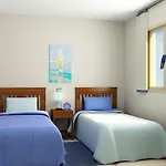 Ar Esmeralda מלון קלפה