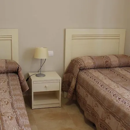 Ar Esmeralda Hotel 2*